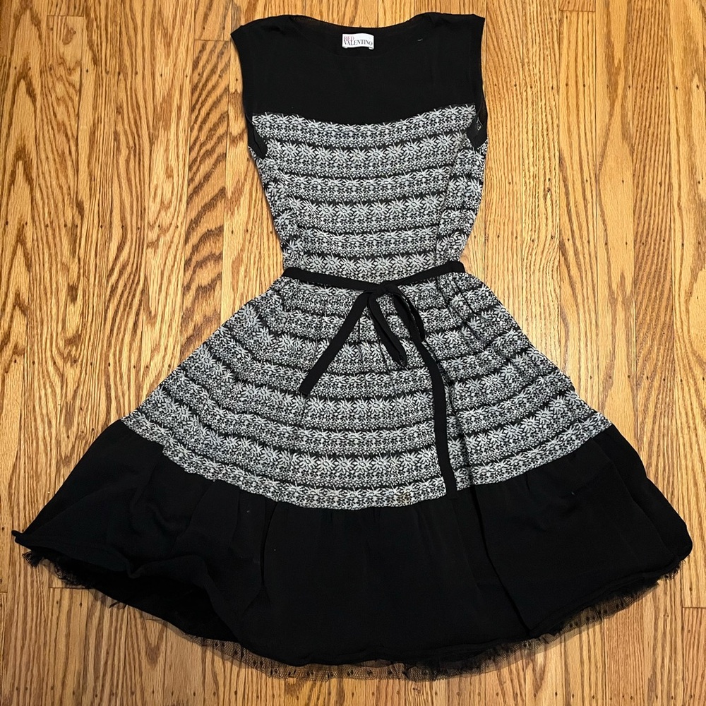 Red Valentino sleeveless a-line dress size S